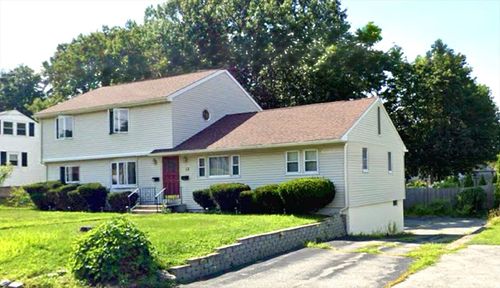 13 Ridgewood St, Valley Stream, NY, 11580-2507 | Card Image