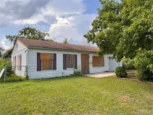 721 Saint Barbara Ln, Cahokia, IL, 62206-1724 | Card Image