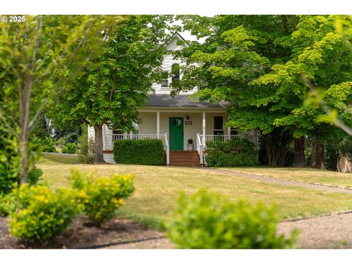 580 Sw 9th St, Dundee, OR, 97115-9833 | Card Image