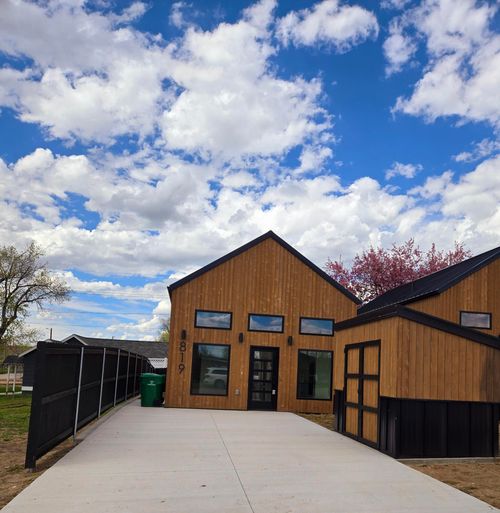 819 E Burkitt St, Sheridan, WY, 82801-4405 | Card Image