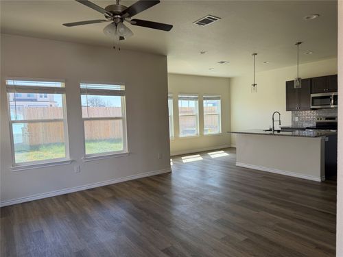 apt-a-510 Whirlaway Dr, Jarrell, TX, 76537-0877 | Card Image