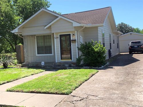 5214 Hershe St, Houston, TX, 77020-4412 | Card Image