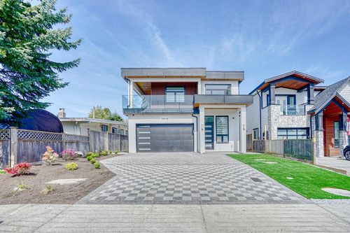 15919 Russell Ave, White Rock, BC, V4B2S6 | Card Image