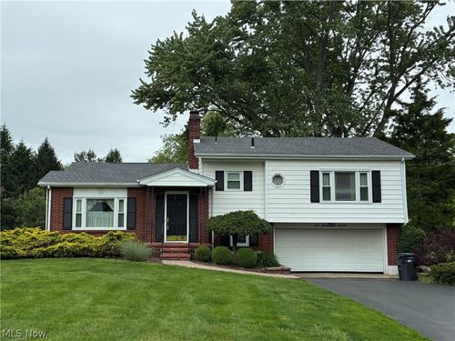 2007 Silver Fox Lane, Warren, OH, 44484 | Card Image