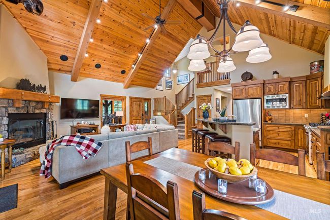 22 Francois Ct, House other with 4 bedrooms, 4 bathrooms and 2 parking in Donnelly ID | Image 7