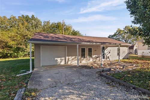 304 Indiana Ave, South Roxana, IL, 62087-1629 | Card Image