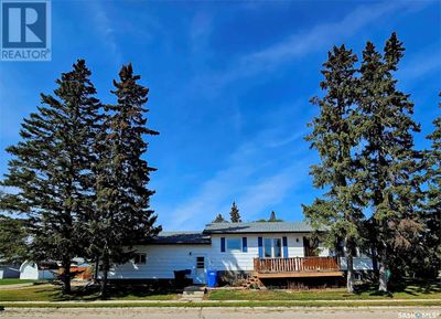 219 Carl Ave E, House other with 3 bedrooms, 2 bathrooms and null parking in Langenburg SK | Image 1