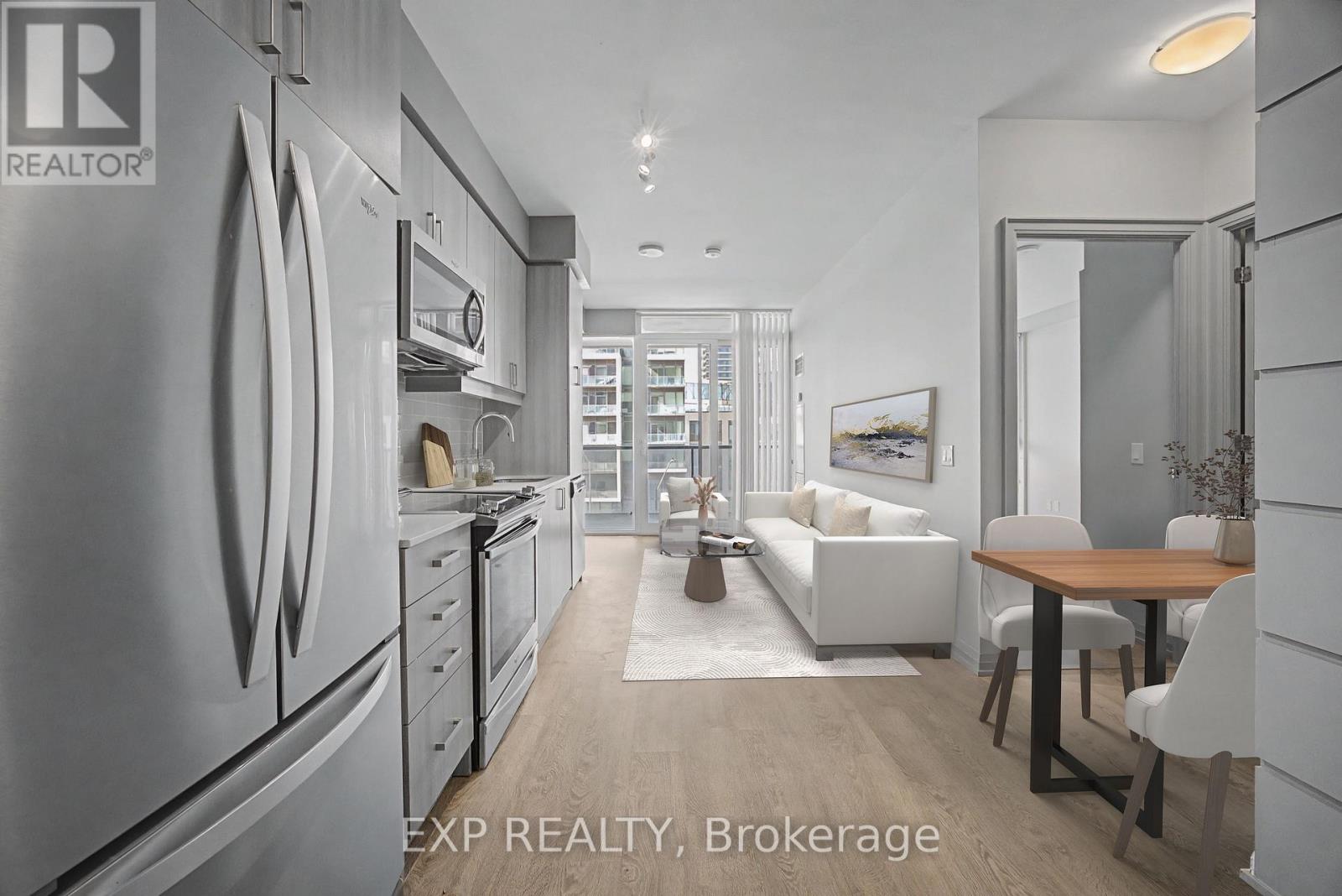 Residential in Vaughan (Concord) 4