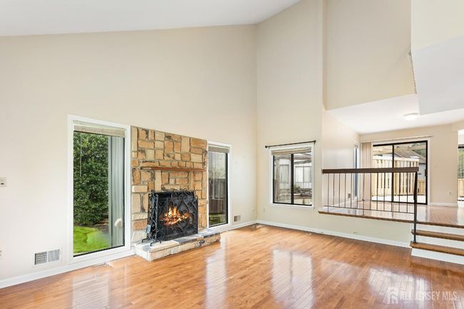 144 Goldmine Ln, Townhouse with 3 bedrooms, 4 bathrooms and null parking in Old Bridge NJ | Image 5