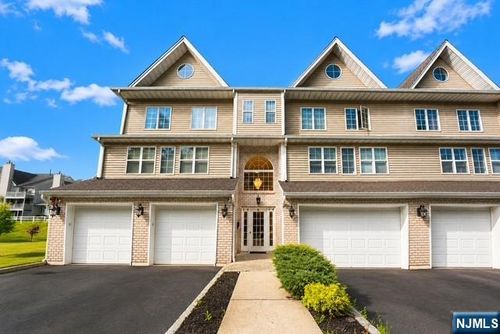 20 Mountain Ave, Paterson, NJ, 07501-3385 | Card Image