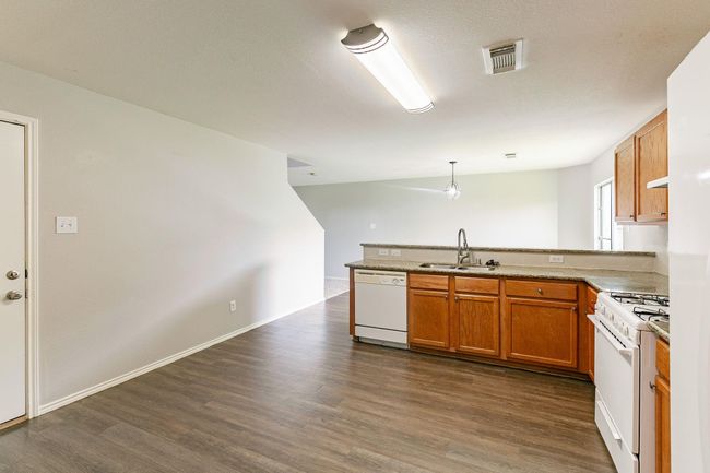 7831 Galleon Field Ln, House other with 3 bedrooms, 2 bathrooms and 1 parking in Cypress TX | Image 4
