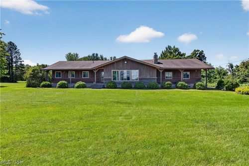 8956 W Smith, Litchfield, OH, 44253 | Card Image