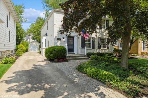 1220 Chestnut St, Western Springs, IL, 60558-1302 | Card Image