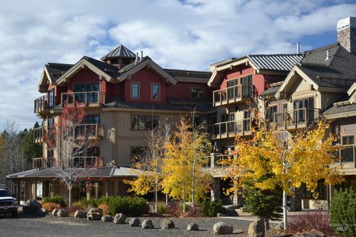 215-616 N 3rd St, McCall, ID, 83638-3801 | Card Image