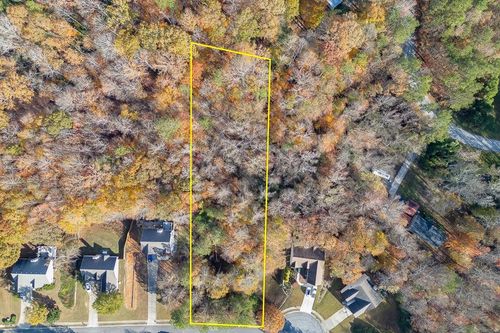 5137 Yellow Stone Dr, Flowery Branch, GA, 30542-6456 | Card Image