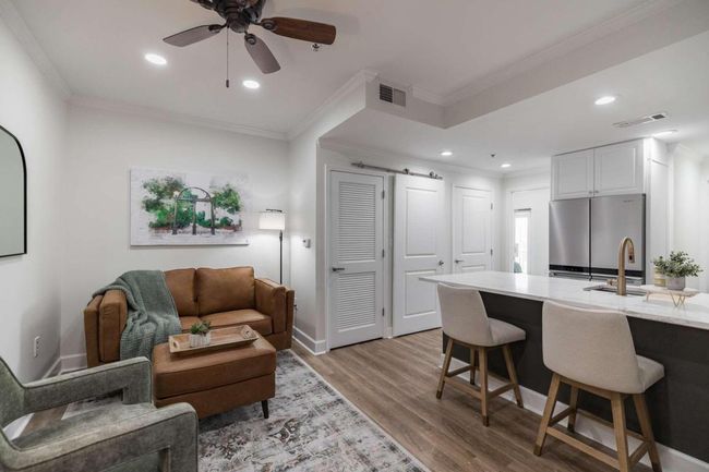 APT-602 - 250 W Broad St, Condo with 1 bedrooms, 1 bathrooms and null parking in Athens GA | Image 4