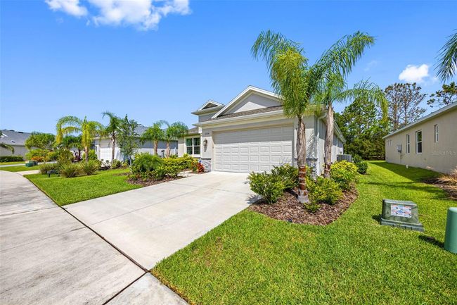 12739 Rainwashed Loop, House other with 3 bedrooms, 2 bathrooms and null parking in Parrish FL | Image 4