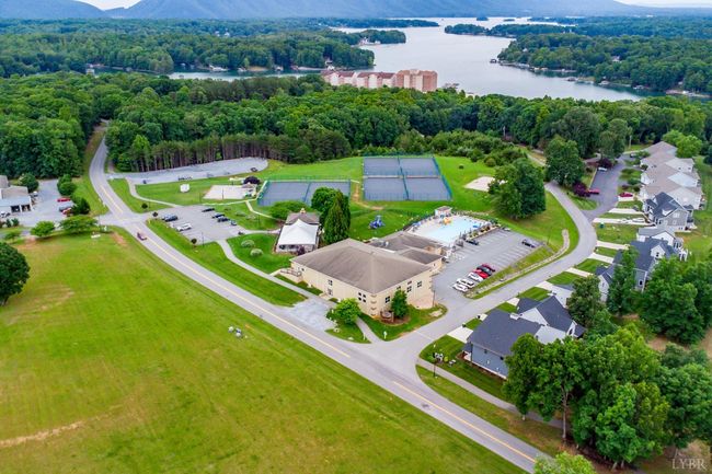 UNIT-5 - 1103 Mariners Way, Condo with 2 bedrooms, 2 bathrooms and null parking in Huddleston VA | Image 37