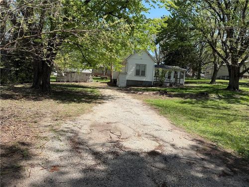 901 N 7th Street, Tarkio, MO, 64491 | Card Image