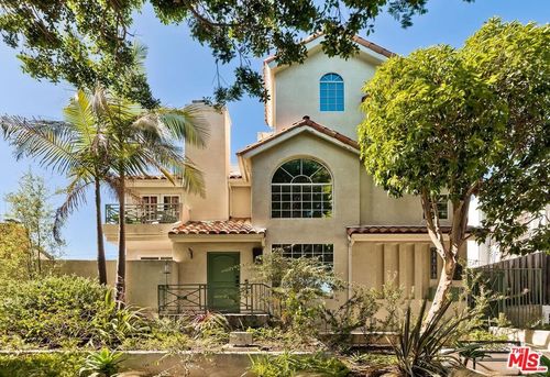 3-2333 Oak St, Santa Monica, CA, 90405-5113 | Card Image