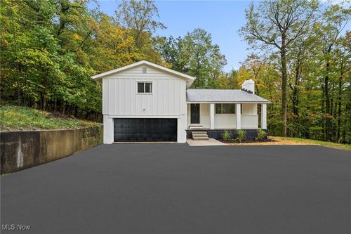 9035 Wallings Rd, North Royalton, OH, 44133-2960 | Card Image