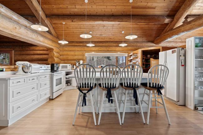 25124 Township Road 362, House other with 3 bedrooms, 5 bathrooms and null parking in Rural Red Deer County AB | Image 7