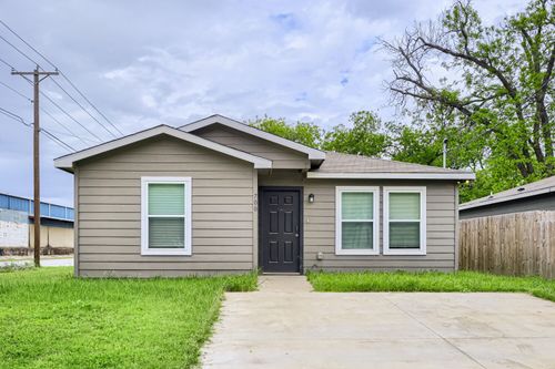 700 E Pecan Ave, Waco, TX, 76704-2633 | Card Image
