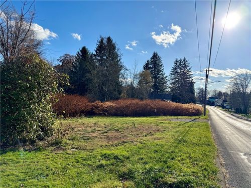 311 W Cooper St, Slippery Rock, PA, 16057-1511 | Card Image