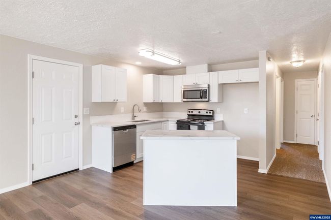 548 Erik Pl, House other with 3 bedrooms, 1 bathrooms and 1 parking in Jefferson OR | Image 10
