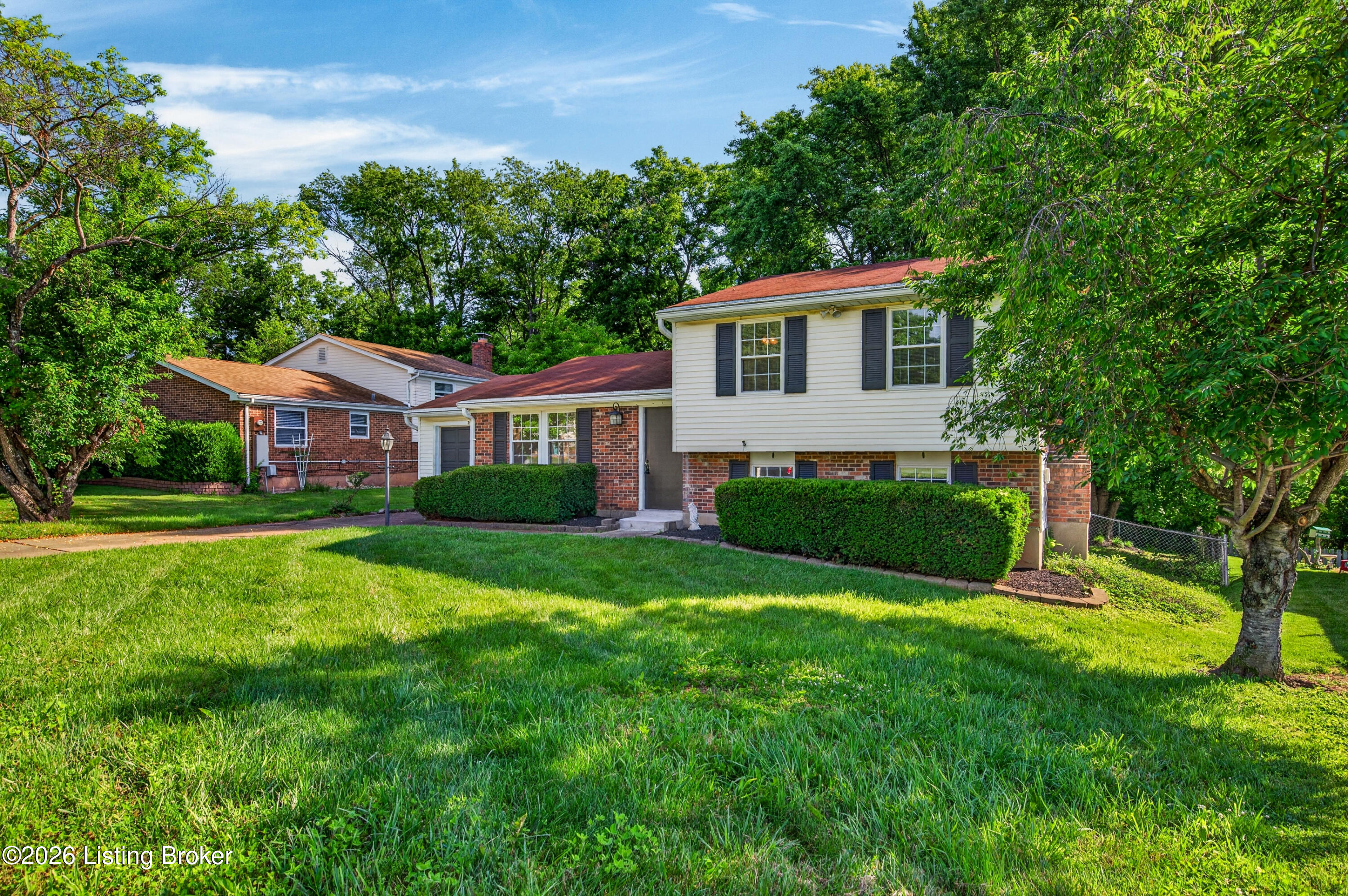 Residential in Crestwood 3