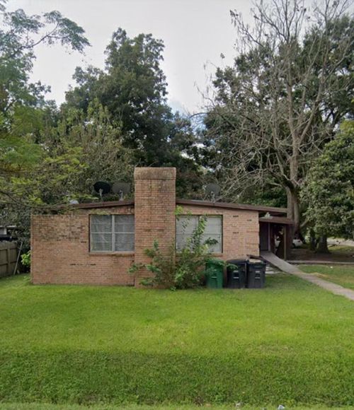 911 Fortune St, Houston, TX, 77088-6219 | Card Image
