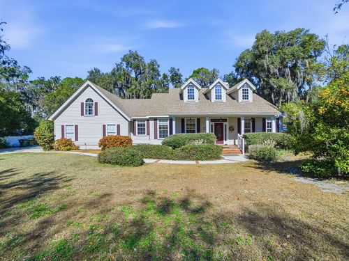 592 Crescent St, Umatilla, FL, 32784-7607 | Card Image