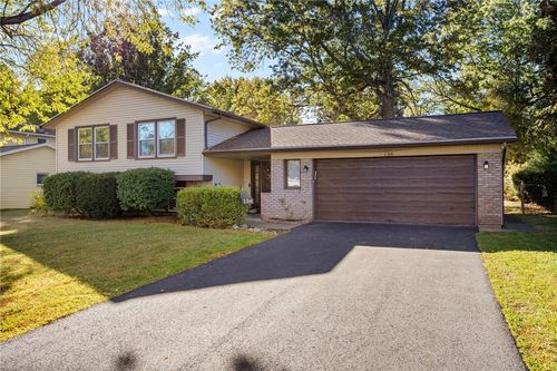 136 Dorian Ln, Greece, NY, 14626-1908 | Card Image