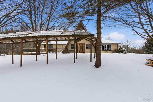 7261 Hashley Rd, Manchester, MI, 48158-9405 | Card Image