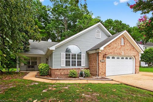2008 Aloma Dr, Virginia Beach, VA, 23453-6634 | Card Image