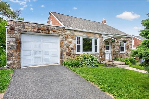 23 Harrison St, Emmaus, PA, 18049-2920 | Card Image