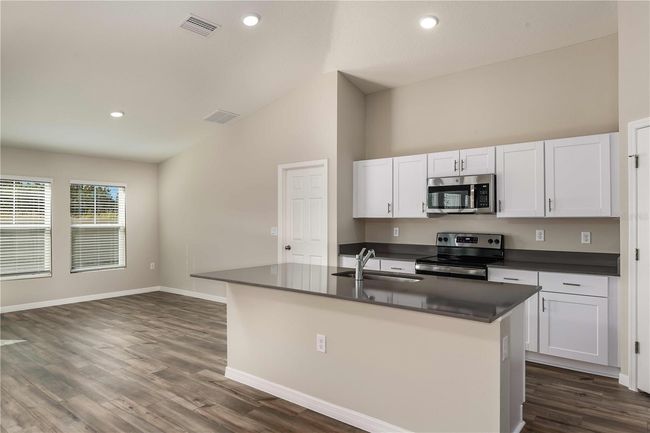 14817 Summer Branch Dr, House other with 4 bedrooms, 2 bathrooms and null parking in LITHIA FL | Image 8