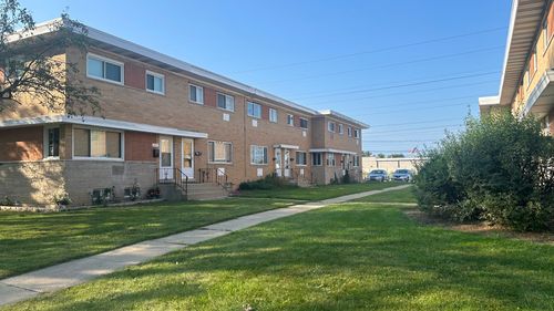 c-8658 Gregory Ln Unit C Lane, Des Plaines, IL, 60016 | Card Image