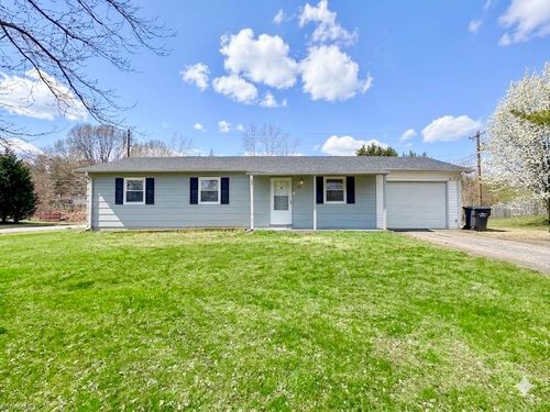101 Ravenwood Ct, King, NC, 27021-9321 | Card Image