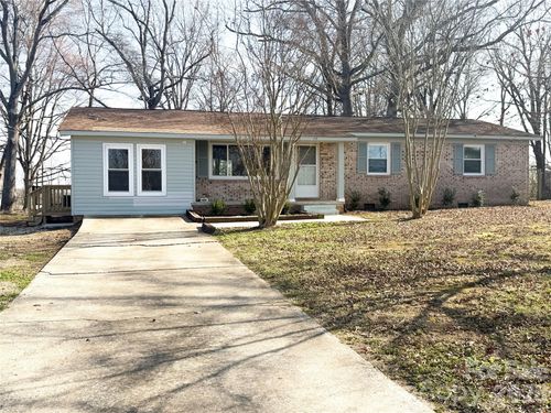 6005 Penndale Dr, Shelby, NC, 28152-8601 | Card Image