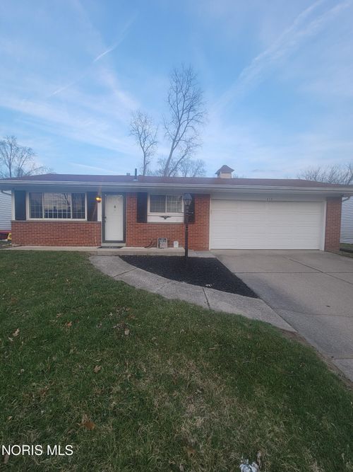 413 Harefoote St, Holland, OH, 43528-8567 | Card Image