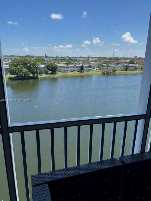 627-4-1750 Ne 191st St, Miami, FL, 33179-4284 | Card Image