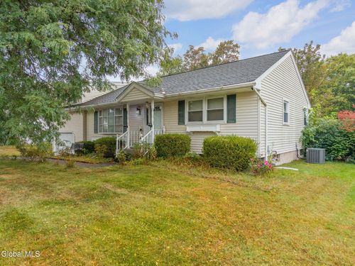 10 Greenacres Dr, Latham, NY, 12110-5113 | Card Image