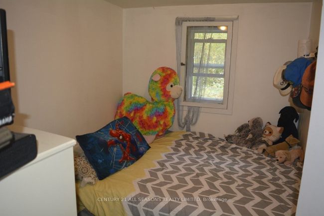 1081 Papineau Lake Rd, House other with 3 bedrooms, 1 bathrooms and 6 parking in Maple Leaf ON | Image 14