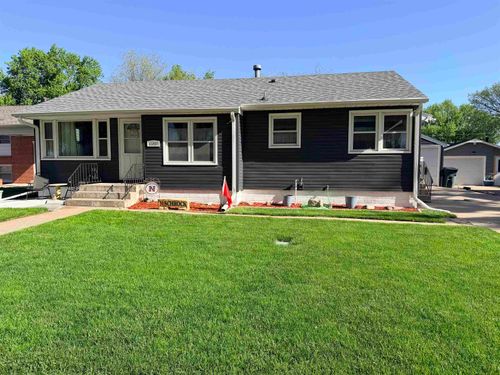 1924 W 3rd St, Hastings, NE, 68901-4739 | Card Image