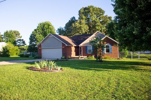 4019 Belle Orchard Dr, Fayetteville, TN, 37334-9267 | Card Image