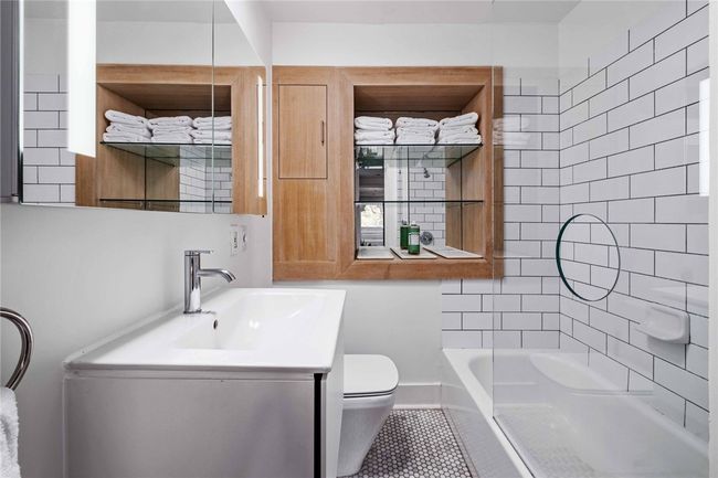 503 E Live Oak St, House other with 3 bedrooms, 1 bathrooms and 2 parking in Austin TX | Image 14