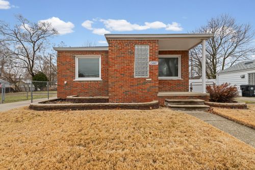 15887 Beech Daly Rd, Redford, MI, 48239-3805 | Card Image