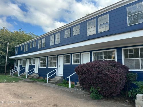 1101 First North St, Vicksburg, MS, 39183-3077 | Card Image