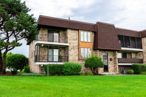 2n-15700 Deerfield Ct, Orland Park, IL, 60462-3632 | Card Image